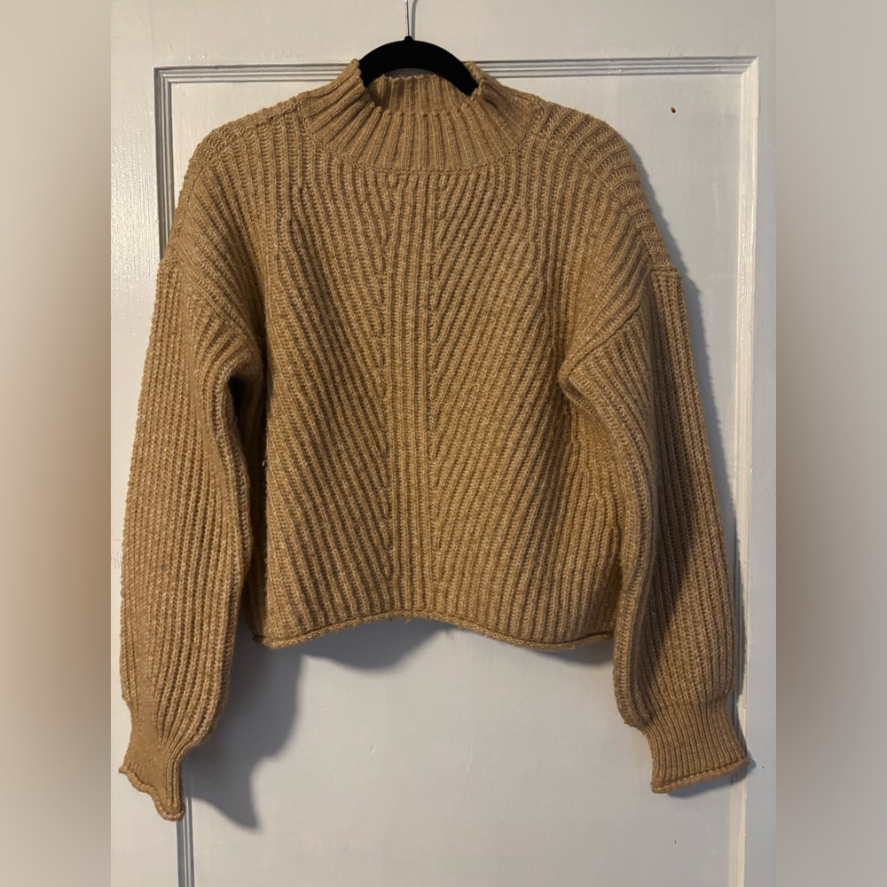 Tan/Brown cropped knit sweater